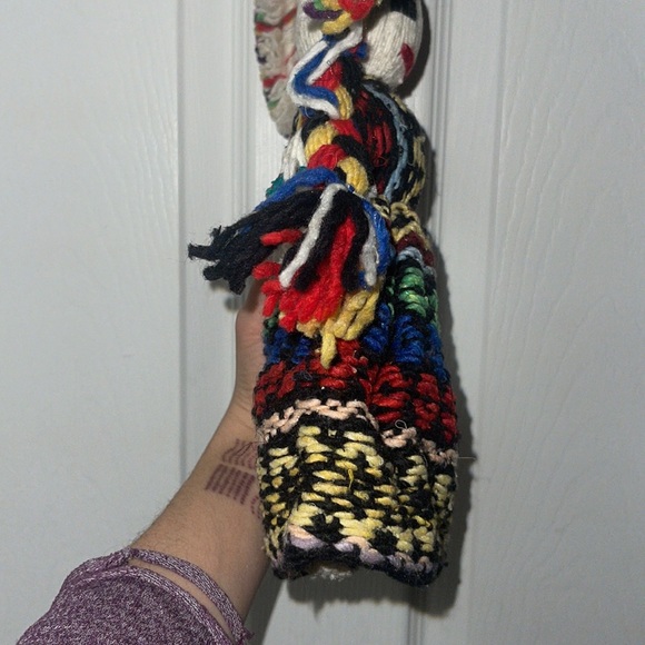 Vintage Mexican Yarn Folk Art - Picture 10 of 13